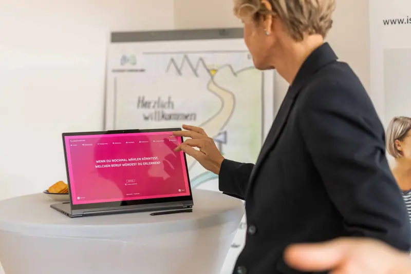 Präsentation im digitalen Format: Online-Meetings brauchen eigene Regeln